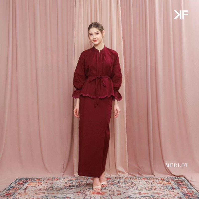 PREORDER Kurung Thallia - Merlot