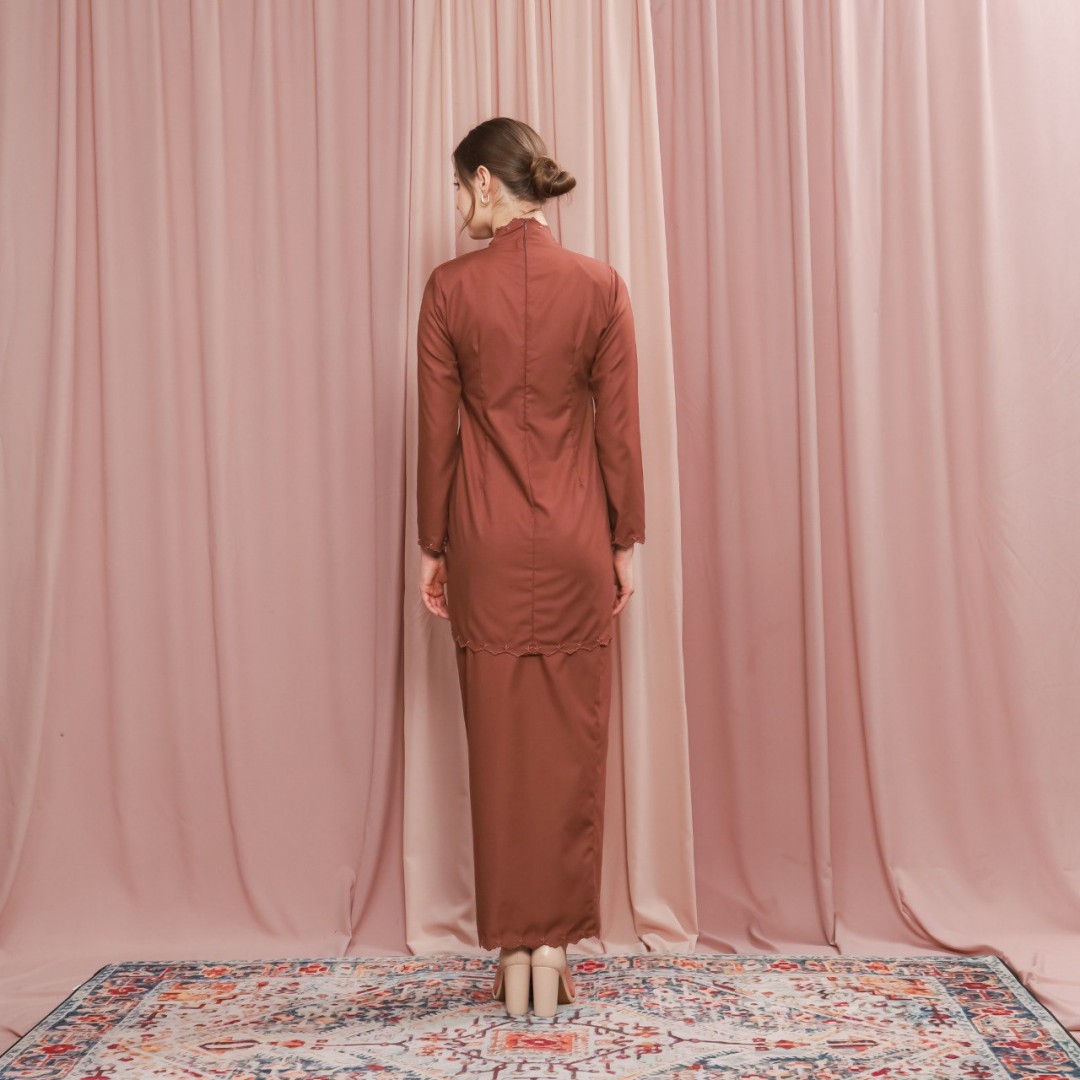 PREORDER Kurung Dinda - Garnet