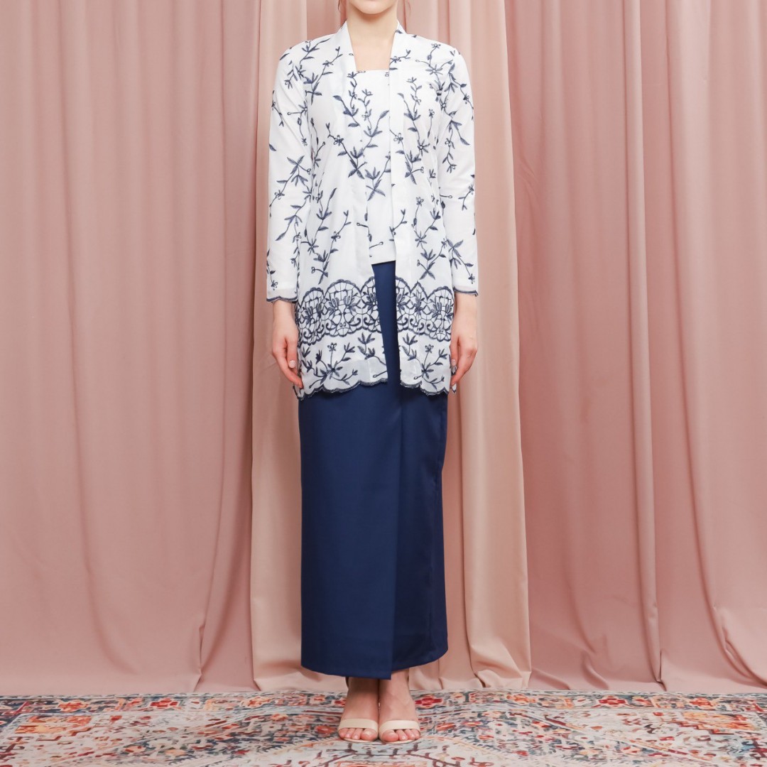 Kebaya Alaia - Space