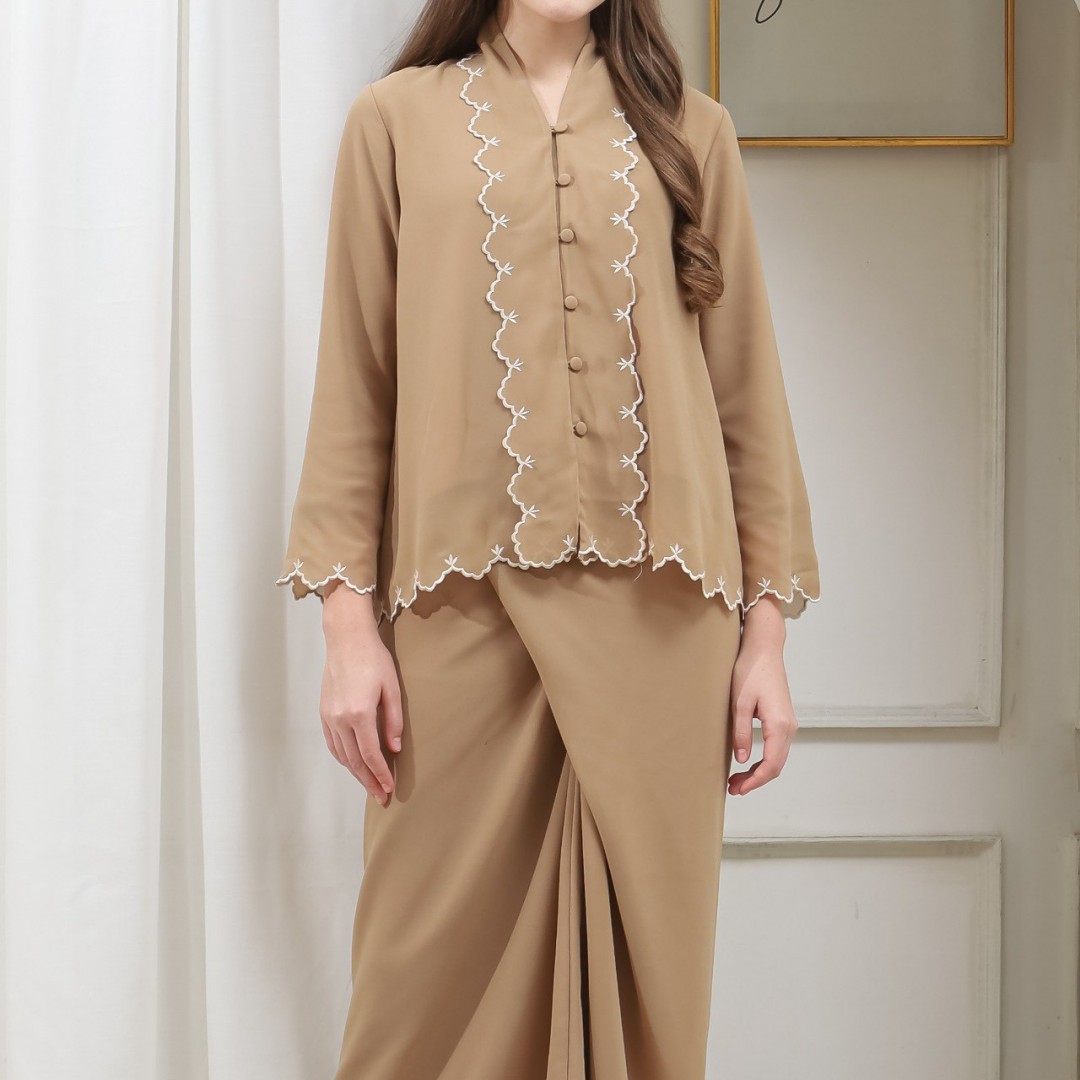 Kebaya Laika - Cengkih
